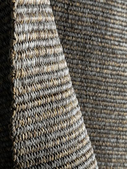 Alfombra rayada marron y gris-OUTDOOR FINE STRIPES TOAST - GREY-Mihran-1